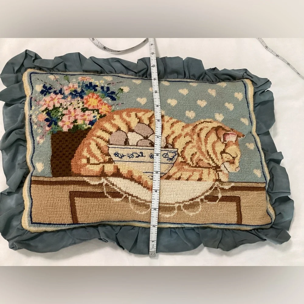 Vintage guc cat